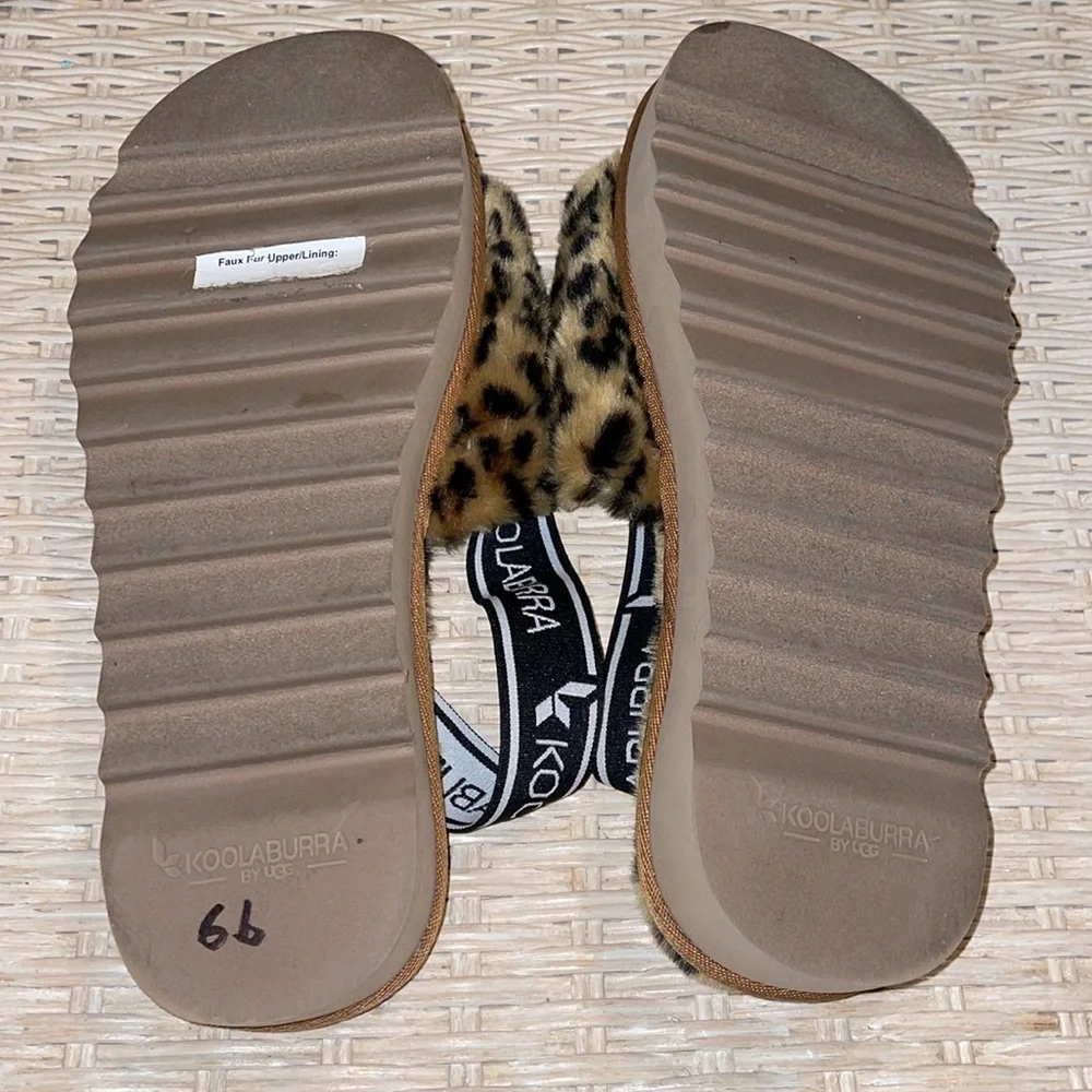 koolaburra by Ugg  Leopard Print strap sandals size 9 - Picture 3 of 5